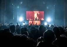 Кричать на концертах и стадионах опасно — и вот почему