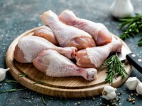 Да или нет: нужно ли мыть курицу перед приготовлением