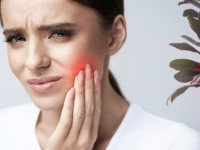 ПОЛЕЗНЫЕ ЛАЙФХАКИ: ЧТО ДЕЛАТЬ, ЕСЛИ В ПОЕЗДКЕ ЗАБОЛЕЛ ЗУБ