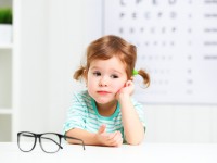 5 ошибок родителей, из-за которых у ребёнка портится зрение