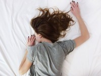 Составлен ТОП-10 привычек, способствующих бессоннице